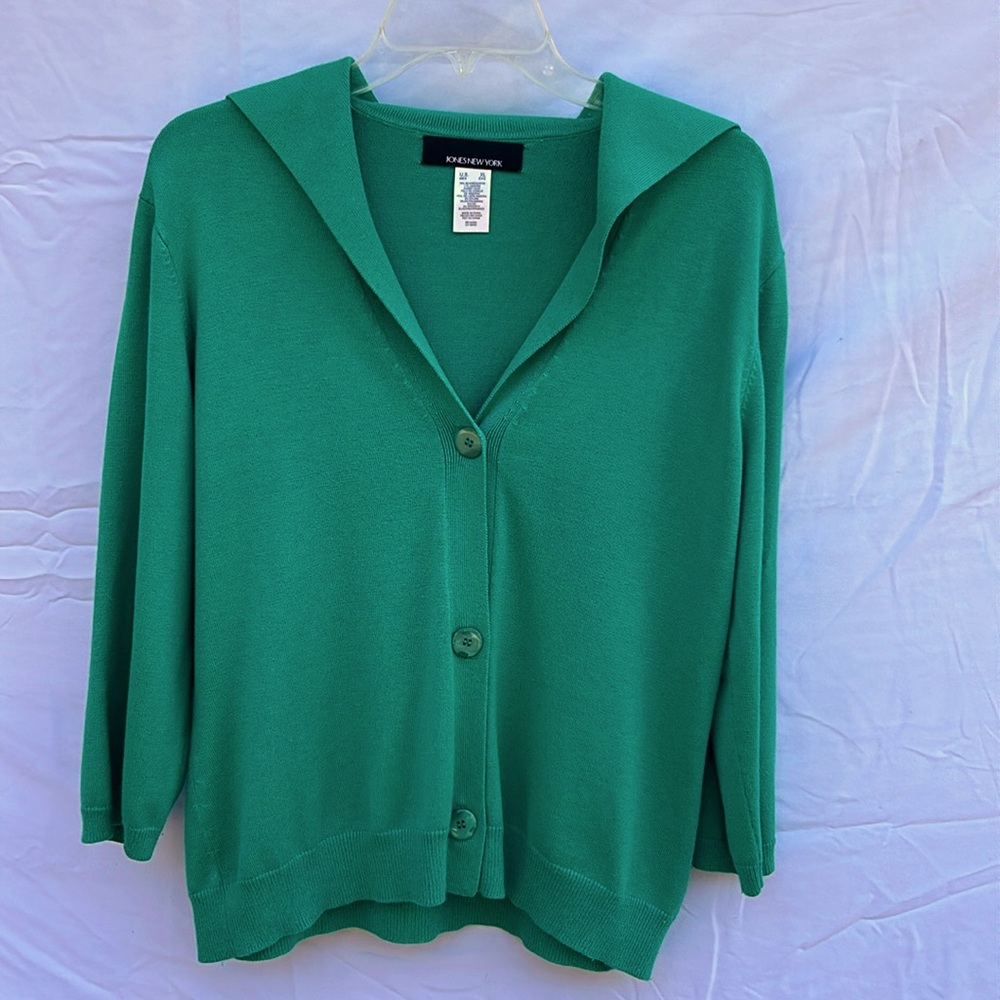 Jones New York Green Sweater- 78%Silk